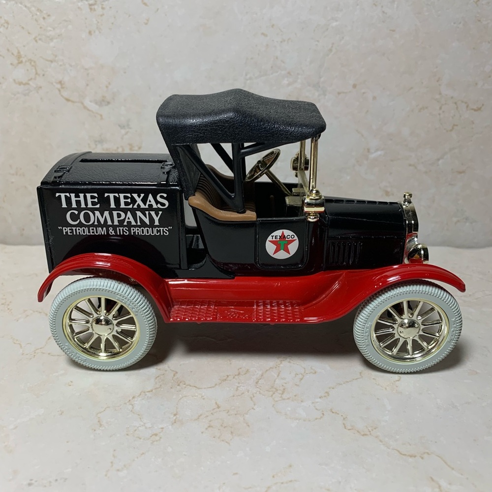 Vintage Texaco 1918 Ford Runabout die-cast metal coin bank- - Picture 2 of 10